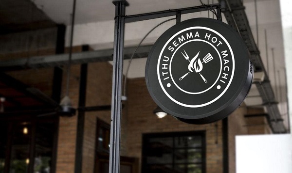 biển quảng cáo vẫy cho quán ăn