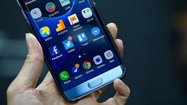 Màn hình amoled phát quang hữu cơ của Samsung