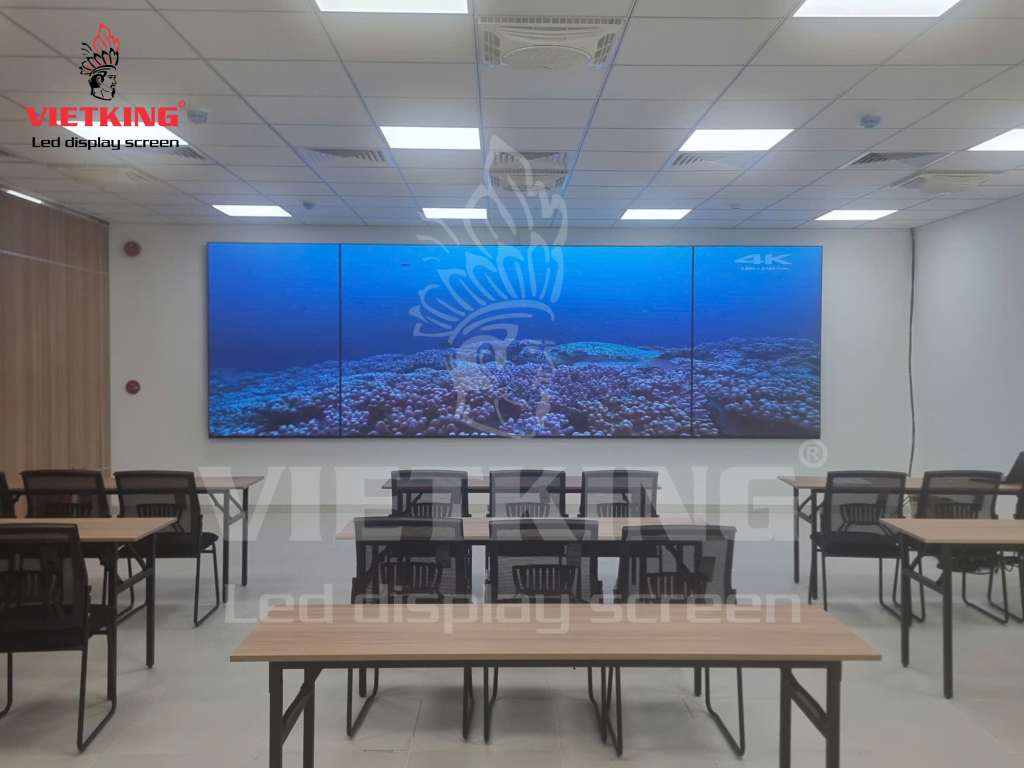 Màn hình LED P2.5 ghép 3 màn cho hội nghị tại An Minh