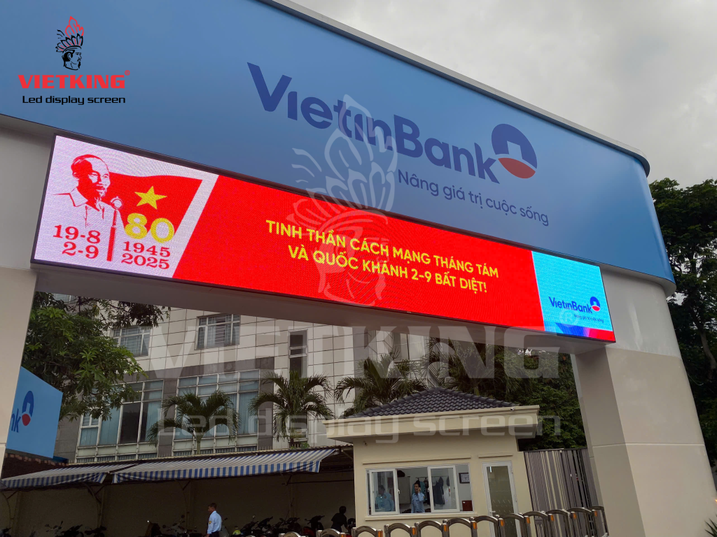 Màn hình LED ngoài trời độ sáng cao tại VietinBank CN9