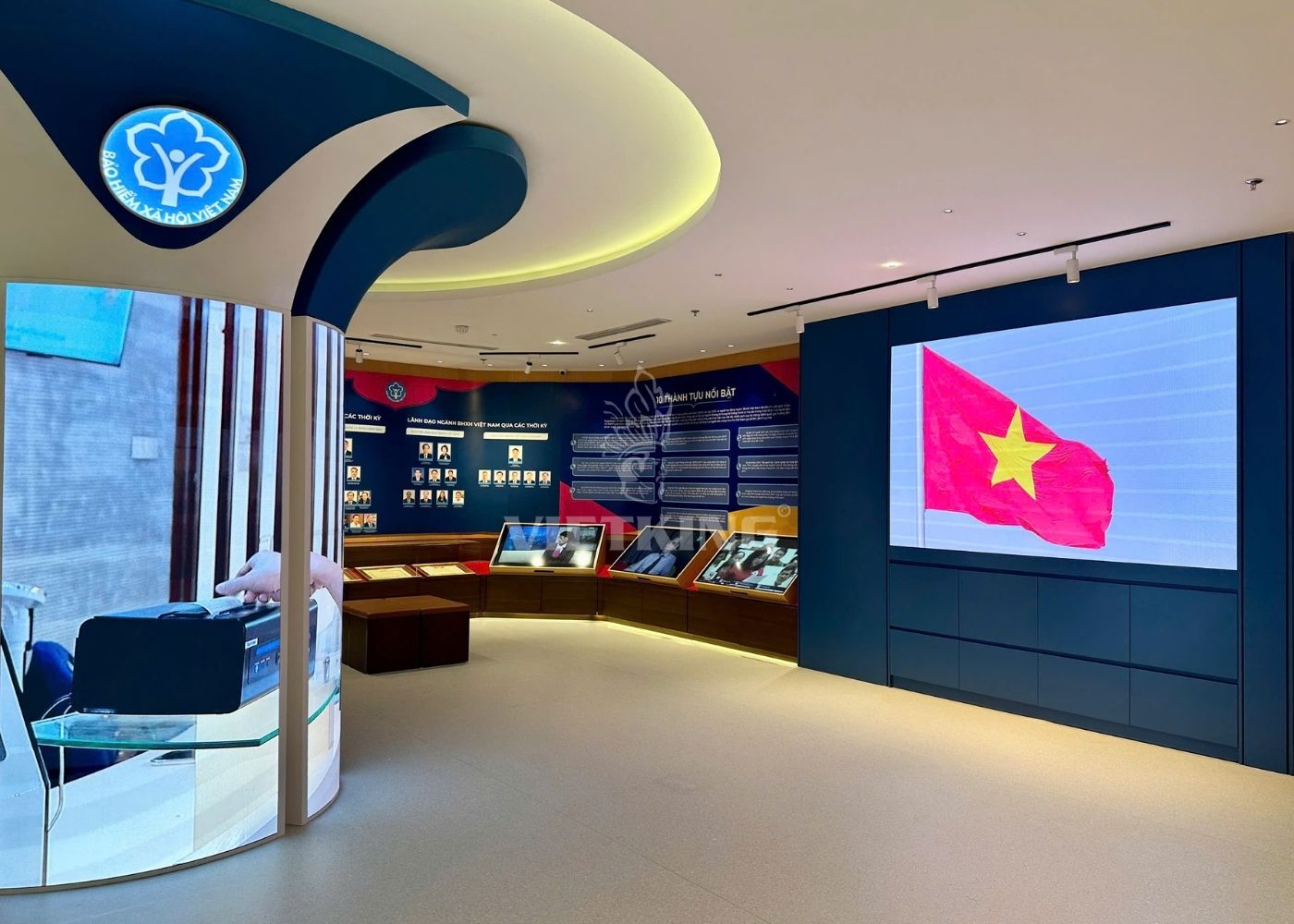 Ứng dụng của Flexible LED Display