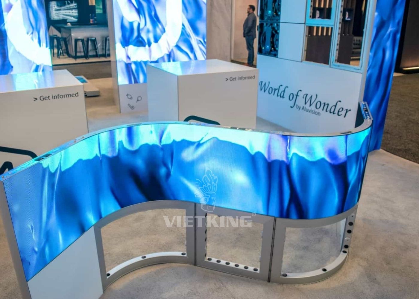 Trong trang trí sân khấu, trung tâm thương mại